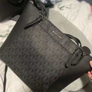 AUTHENTIC Michael Kors Charlotte Logo Bag